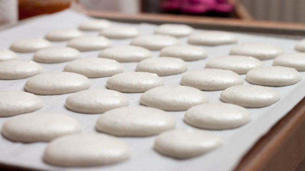 Coques à macarons - meringue italienne - recette détaillée : Il