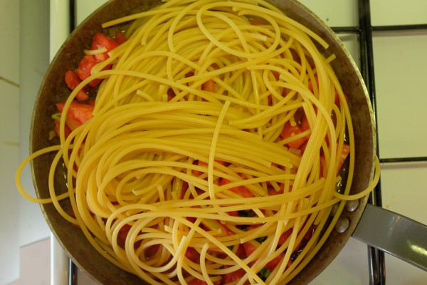 Pasta al pomodoro de Nadia Santinni