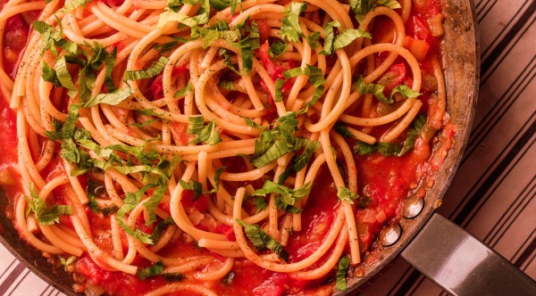 Pasta al pomodoro de Nadia Santinni